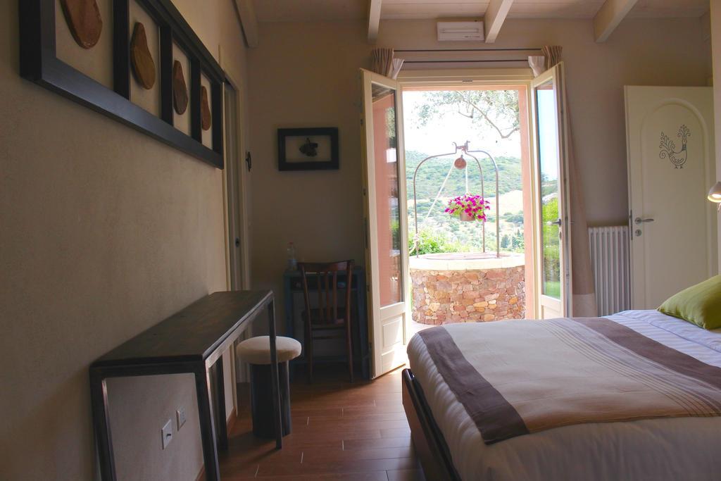 ألغيرو B&B Kapi Country الغرفة الصورة