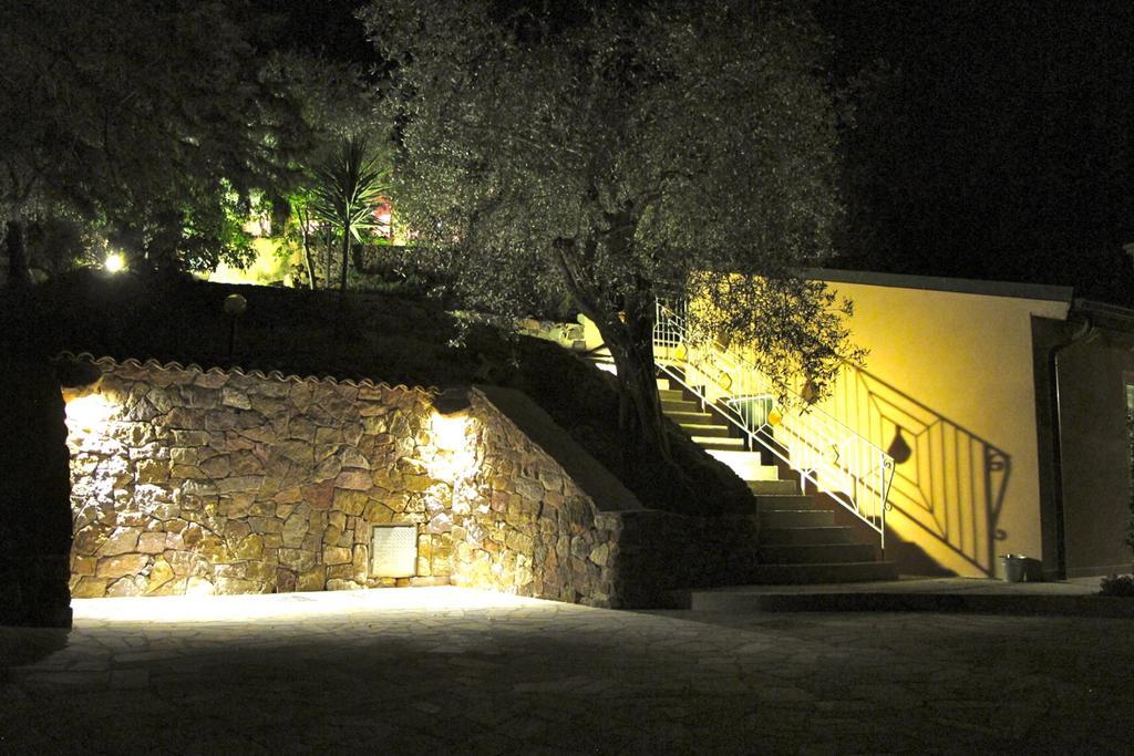 ألغيرو B&B Kapi Country الغرفة الصورة